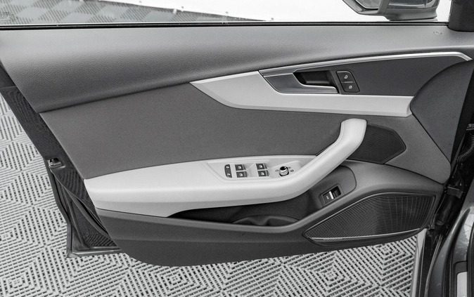 Audi A4 cena 146850 przebieg: 105228, rok produkcji 2020 z Drawsko Pomorskie małe 704